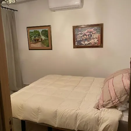 Casa Rural En Los Corrales * Los Corrales (Seville)