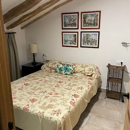 Casa Rural En Los Corrales * Los Corrales (Seville)